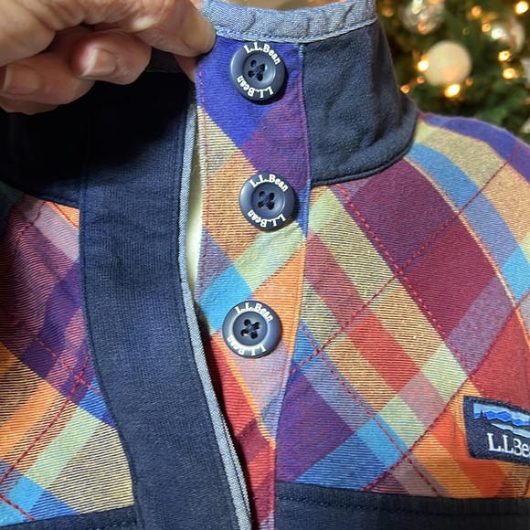 L.L. Bean sweatshirt - Picture 3 of 7